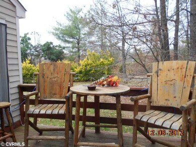 Patio/Deck - Deck - Overlooking Jogging Trail.....
