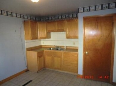 3218 Eder St, Highland, IN 46322 - photo 2