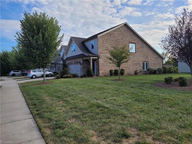 630 Stags Leap Ct, High Point, NC 27265 - photo 2