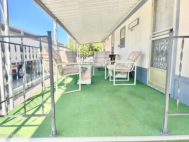 177FRONTPORCH