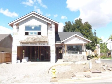 864 Virginia Dr, Central Point, OR 97502 - photo 2