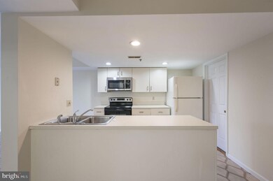 1967 Superfine Ln unit 87, Wilmington, DE 19802 - photo 4