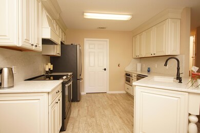 15_5thKitchen1