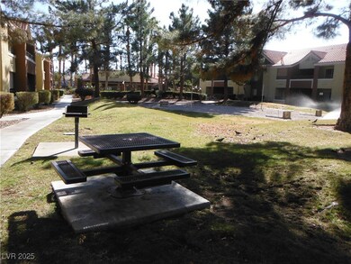 2120 Ramrod Ave unit 417, Henderson, NV 89014 - photo 3