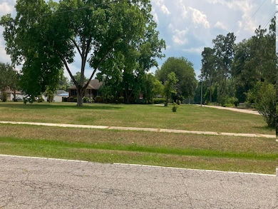 Corner Lot 380 Old Georgetown Road!