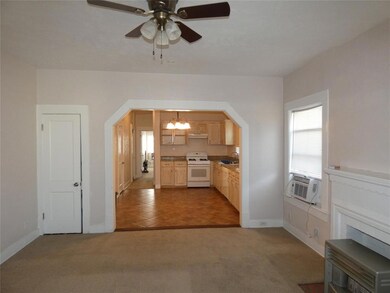 709 Huntley St, Dallas, TX 75214 - photo 4