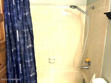 111-165871 Bathroom Additional Angle