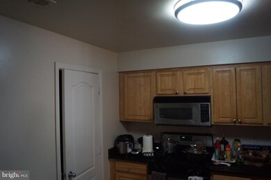 3805 Chesterwood Dr, Silver Spring, MD 20906 - photo 2