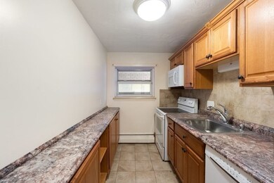 8 Commonwealth Ct unit 2, Brighton, MA 02135 - photo 4