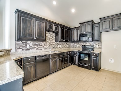 1325 Briarwood Dr, Azle, TX 76020 - photo 2