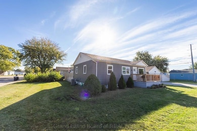 1021 N Alpha St, Grand Island, NE 68803 - photo 3