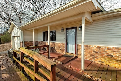 205 Oneal Ln, Elkins, AR 72727 - photo 4