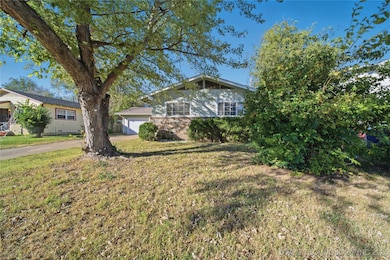 1045 E 51st Place N, Tulsa, OK 74126 - photo 3