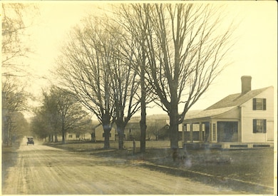 58 Maple St, Ellington, CT 06029 - photo 2