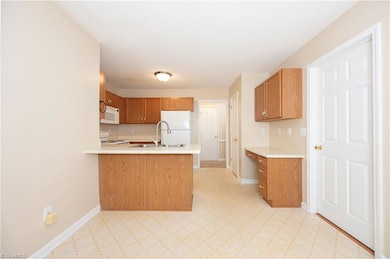 111 Petree Rd, Winston Salem, NC 27106 - photo 5