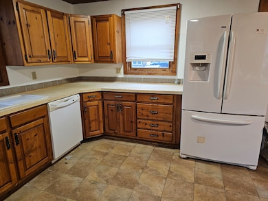 118 Meadow St, Winsted, CT 06098 - photo 7