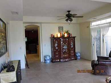 Dining Room can be sitting area or formal Dining R