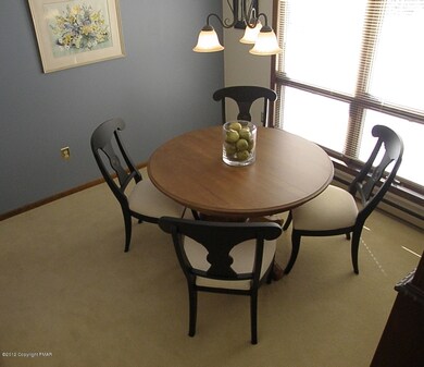 6552 Kings Hwy S, Zionsville, PA 18092 - photo 7