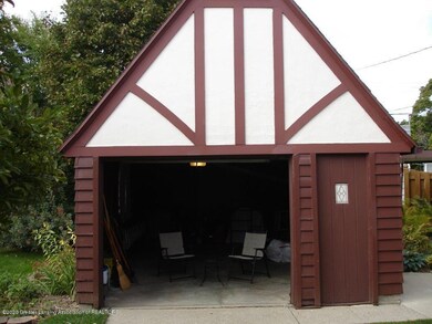 215 Spencer St, Lansing, MI 48915 - photo 3