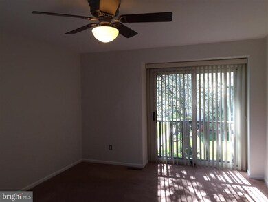 90 Dendron Ct, Parkville, MD 21234 - photo 6