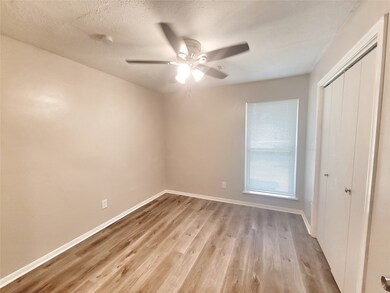 3407 Saratoga Dr, Houston, TX 77088 - photo 3