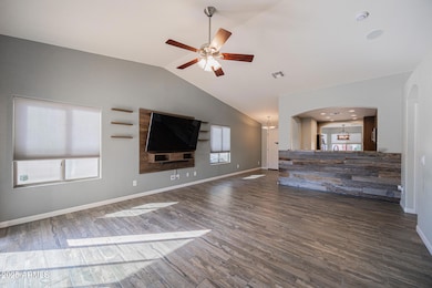 1633 E Beautiful Ln, Phoenix, AZ 85042 - photo 6