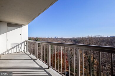 Lakeside Plaza Condominium unit 1119, Baileys Crossroads, VA 22041 - photo 4