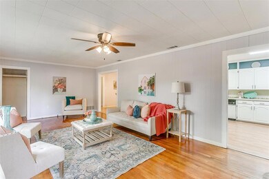 207 W Brown St, Cleburne, TX 76033 - photo 7