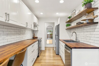 335 Heather Rd unit 208, Everett, WA 98203 - photo 7