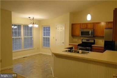 193 Land Or Dr, Ruther Glen, VA 22546 - photo 7