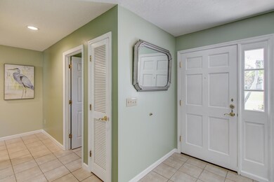 5-926 Oswego Ave05