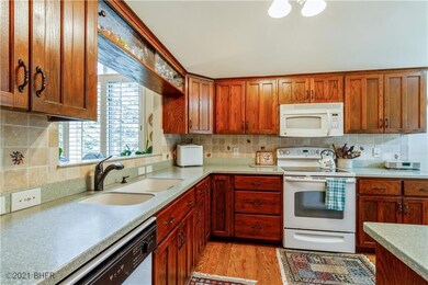 3001 Fox Hollow Cir, Des Moines, IA 50321 - photo 3