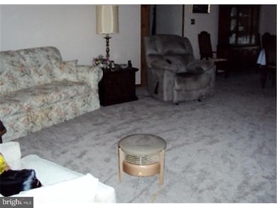 912 Blackberry Dr, Mullica Hill, NJ 08062 - photo 3