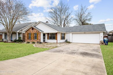 909 Rosedown Ln-2