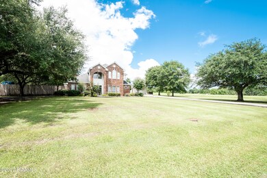 2_Outdoor Front-1