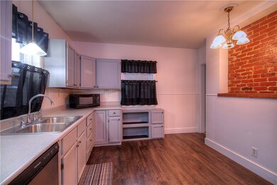 864 Beaver Ave, Midland, PA 15059 - photo 5