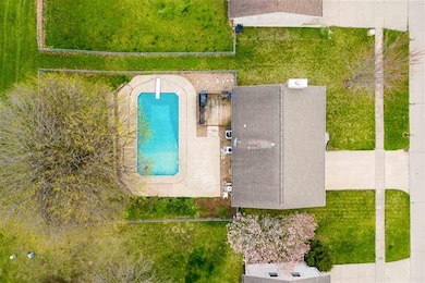 1832 Shawnee Ct NW, Cedar Rapids, IA 52405 - photo 5