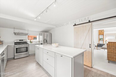 17 Morton Place, Saratoga Springs, NY 12866 - photo 7