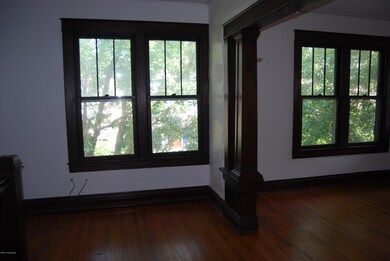 1712 Tyler Pkwy, Louisville, KY 40204 - photo 2