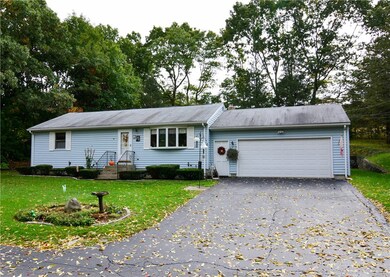 73 Quaker Ln, West Warwick, RI 02893 - photo 2