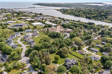 386 Green End Ave unit 4, Middletown, RI 02842 - photo 2