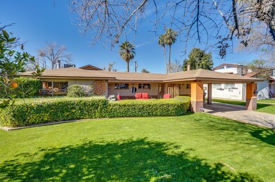 GREAT CURB APPEAL