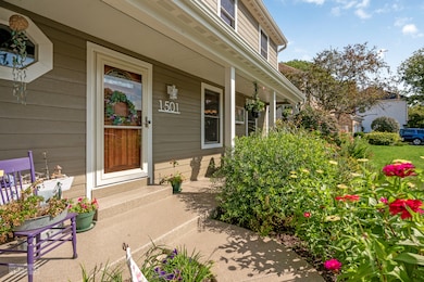 1501 Clarkson Ct, Naperville, IL 60565 - photo 3