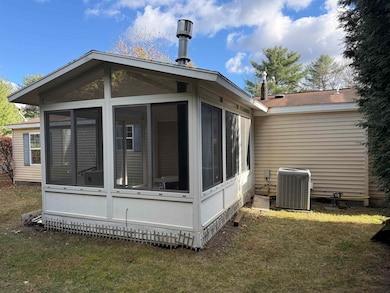 24 Magnolia Ln, Belmont, NH 03220 - photo 2