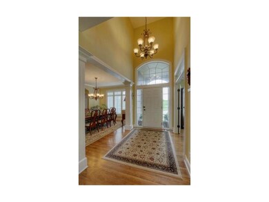 Beautiful 2 story entry