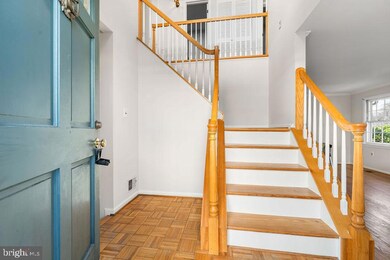 17729 Lochness Cir, Olney, MD 20832 - photo 4