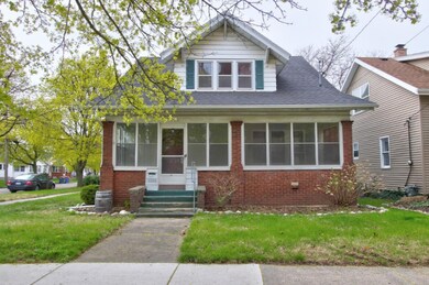 1206 Park St SW Grand Rapids-large-003-0