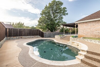 2110 Ridgecrest Dr, Weatherford, TX 76087 - photo 7