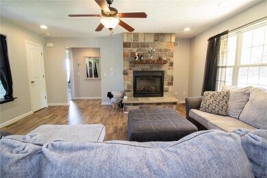 21690 Lindsay Ln, Waynesville, MO 65583 - photo 7