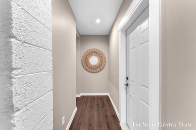 300 N 7th St unit 2 - Upper, Grand Haven, MI 49417 - photo 6